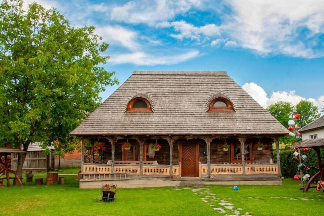 Casa Din Susani Calinesti  Екстериор снимка