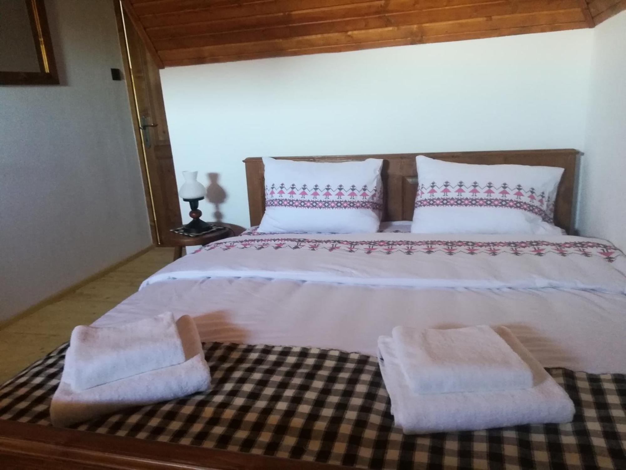 Casa Din Susani Calinesti  Стая снимка