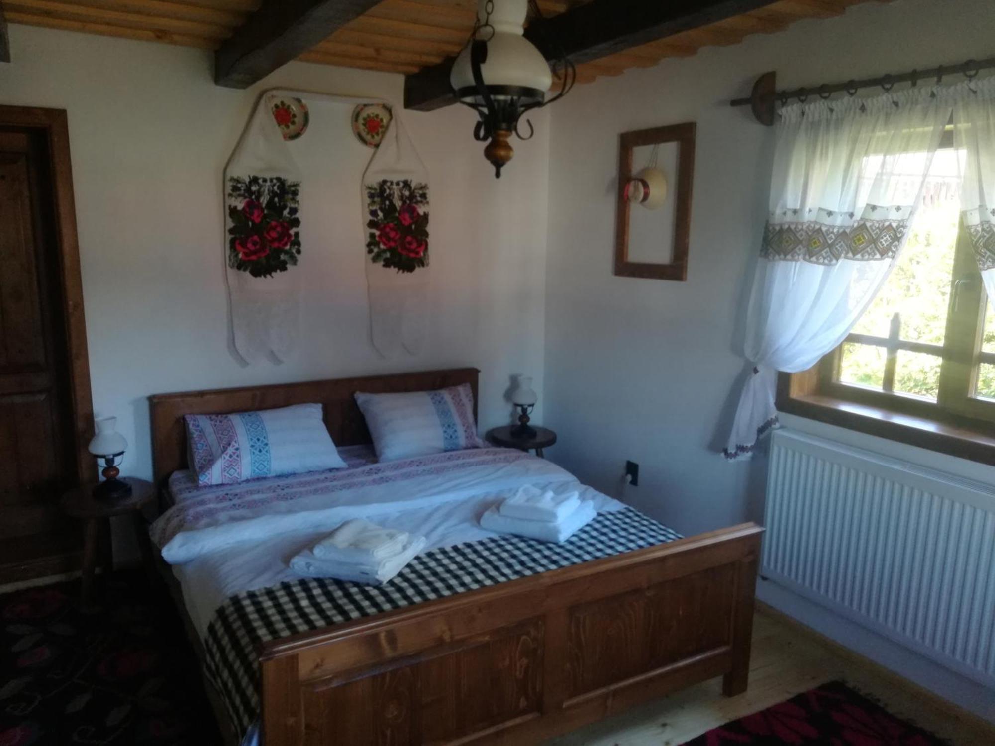 Casa Din Susani Calinesti  Стая снимка